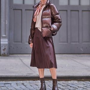 Uniqlo asymmetry pleated skirt